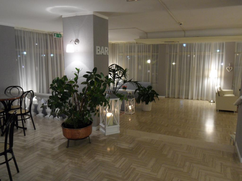 Hotel Monaco - Parcheggio Incluso Min 2 Gg Milano Marittima Exterior foto